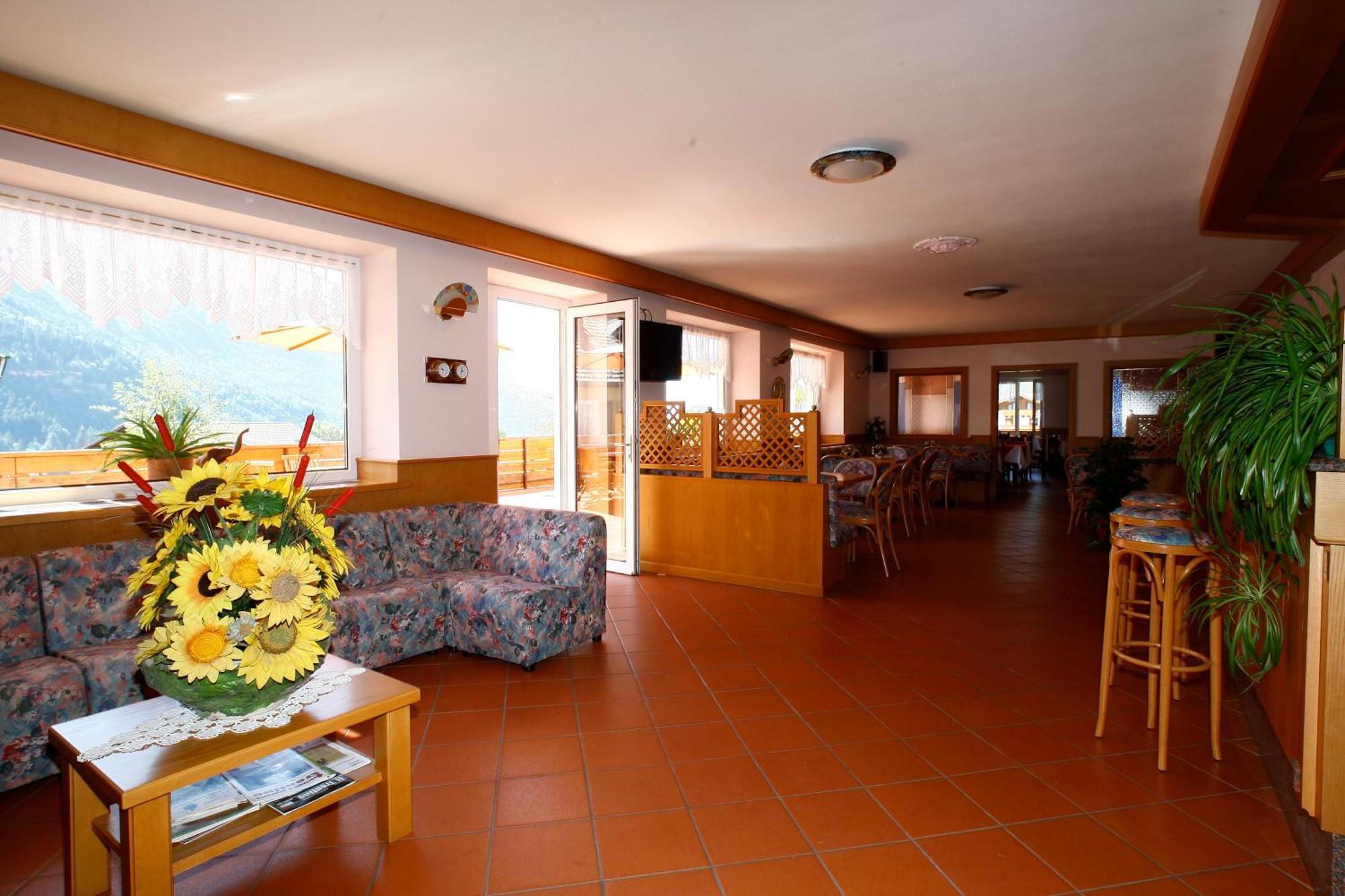 Hotel Garni Villanova Molveno Kültér fotó