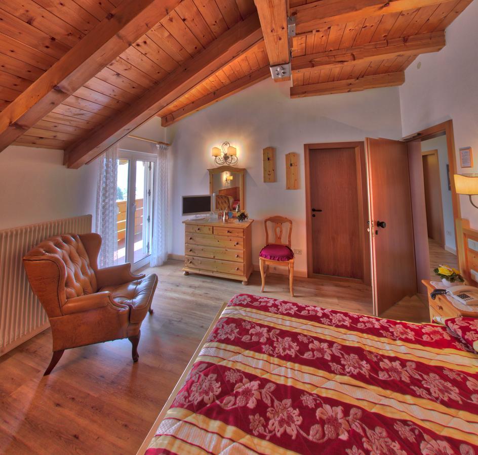Hotel Garni Villanova Molveno Kültér fotó